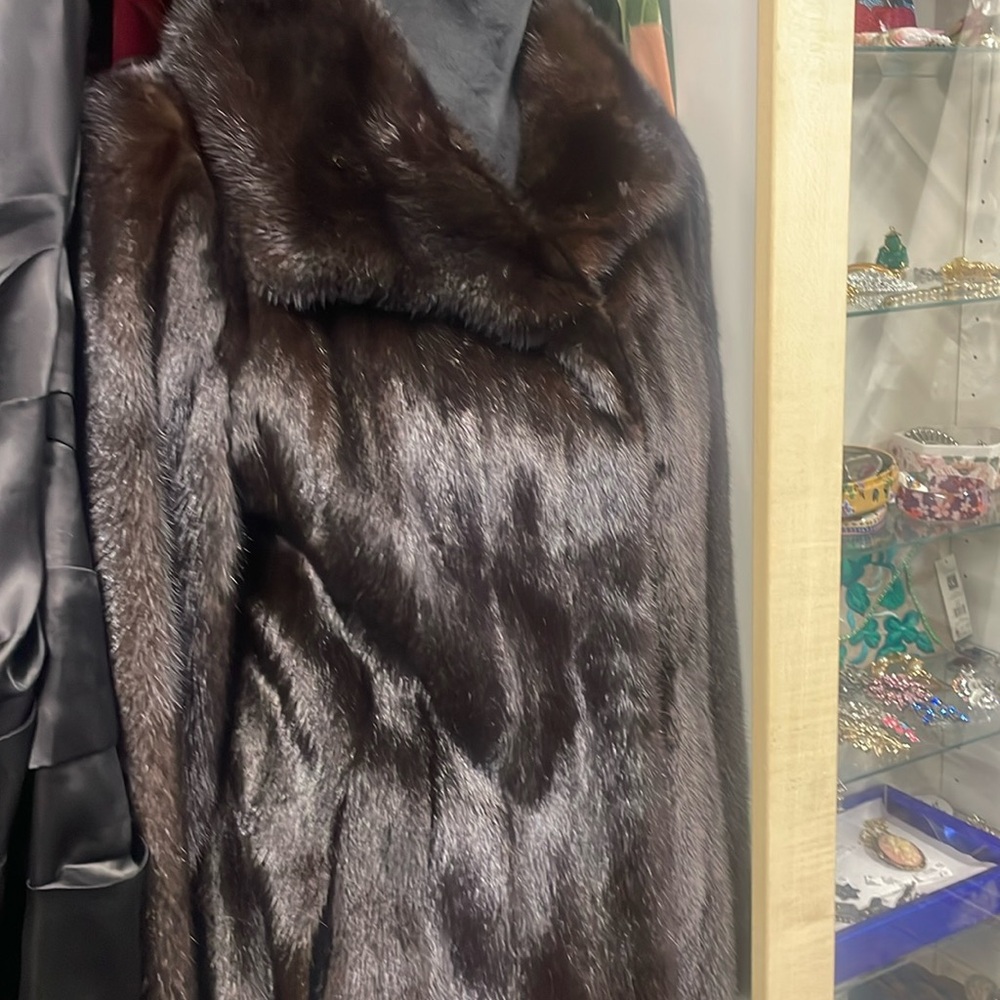 Dark chocolate Mink fur coat